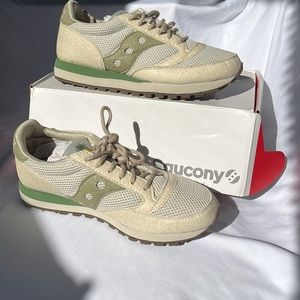 NIB Saucony Jazz 81 sneaker in green/cream size 8